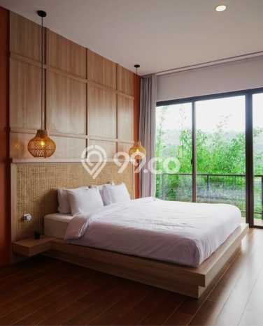 Lokasi Ideal! Vila di , Area 350m2m², Kondisi Terbaik Lokasi Ideal! Vila di , Area 350m2m², Kondisi Terbaik