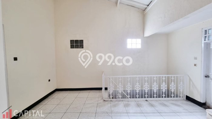 LOKASI TERBAIK! Rumah kawasan Sarijadi, 5 KT, Area Premium, LT 98m² Bangunan 180m² LOKASI TERBAIK! Rumah kawasan Sarijadi, 5 KT, Area Premium, LT 98m² Bangunan 180m²