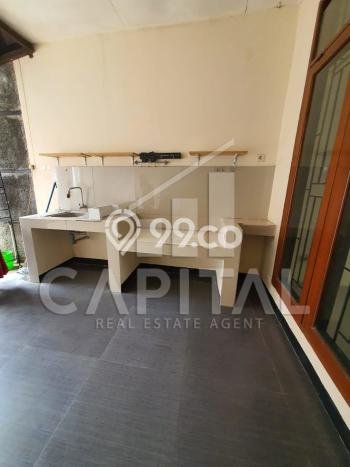 Rumah area Regol, Akses ke Stasiun, 1 KM, LT 150m² Bangunan 65m² Rumah area Regol, Akses ke Stasiun, 1 KM, LT 150m² Bangunan 65m²