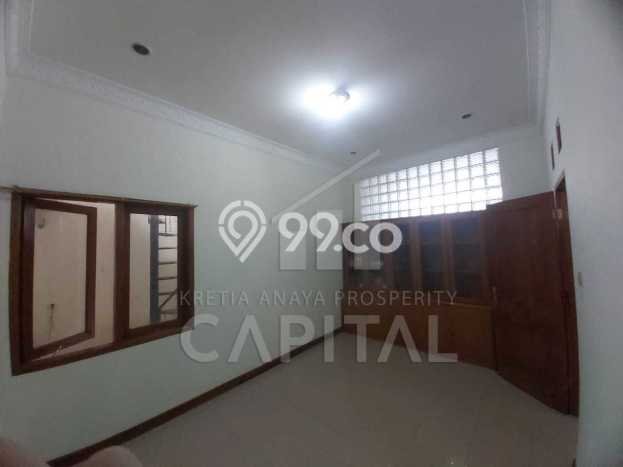 Disewakan! Rumah 6 Kamar Tidur &
3 Kamar Mandi di Kopo, Bandung Disewakan! Rumah 6 Kamar Tidur &
3 Kamar Mandi di Kopo, Bandung