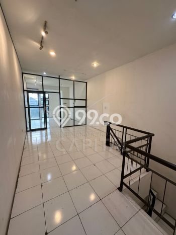 Ruko Disewa di Bandung dengan LB 125m2 Area Komersial Ramai Ruko Disewa di Bandung dengan LB 125m2 Area Komersial Ramai