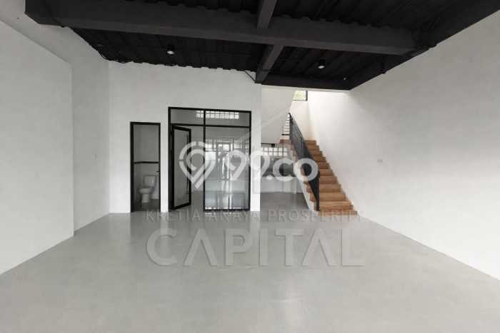 Disewakan Ruko di Kawasan Ramai Bandung Kota Luas 120m2 Disewakan Ruko di Kawasan Ramai Bandung Kota Luas 120m2