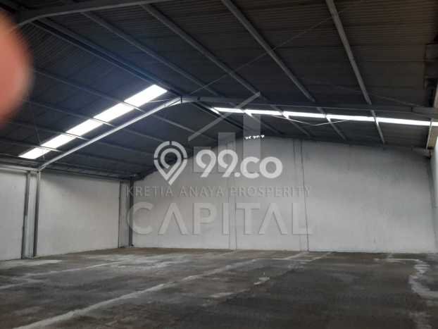 Gudang di Kiaracondong, Luas 700m2m², Akses Strategis, Siap Operasional Gudang di Kiaracondong, Luas 700m2m², Akses Strategis, Siap Operasional