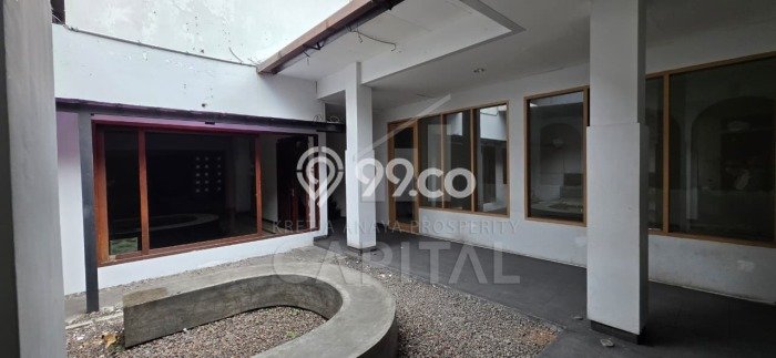 Komersial untuk Disewa di Pusat Bandung Luas Bangunan 300m2 Komersial untuk Disewa di Pusat Bandung Luas Bangunan 300m2