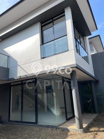 Jual Rumah Mewah Megah Dengan View Cantik di Kota Baru Parahyangan, Bandung Jual Rumah Mewah Megah Dengan View Cantik di Kota Baru Parahyangan, Bandung
