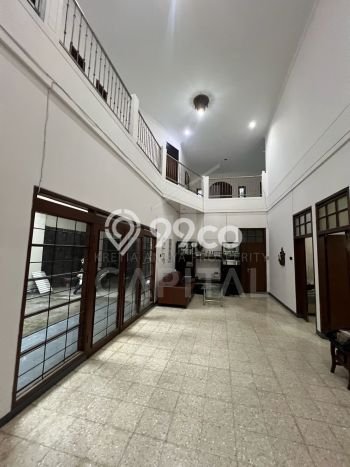 Jual Rumah Mewah Megah Dengan View Cantik di Wastukencana, Bandung Jual Rumah Mewah Megah Dengan View Cantik di Wastukencana, Bandung