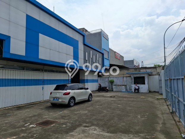 Untuk Dijual Komersial di Cipondoh Tangerang LT 1081m2 / LB 310m2 Untuk Dijual Komersial di Cipondoh Tangerang LT 1081m2 / LB 310m2