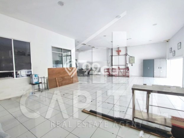 Ruko Dijual di Prime Area Bandung Luas 500m2 Ruko Dijual di Prime Area Bandung Luas 500m2