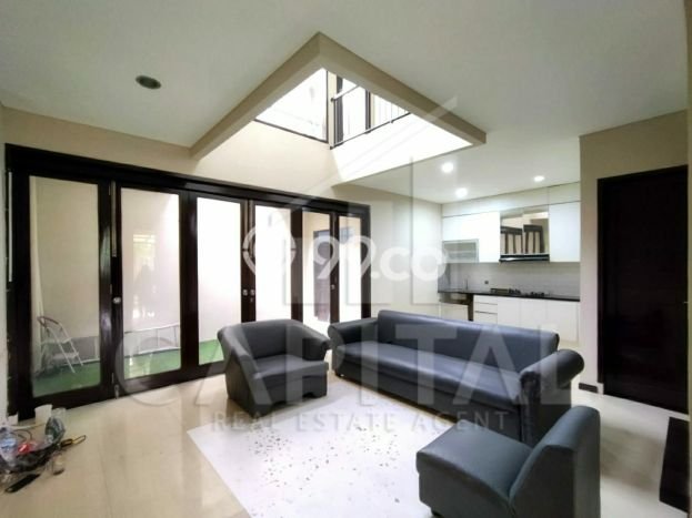 Rumah sewa siap pakai 3 Kamar Tidur di Sayap Dago, Bandung Rumah sewa siap pakai 3 Kamar Tidur di Sayap Dago, Bandung