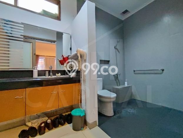 Jual Rumah Luas Megah Dengan View Cantik di Pasteur, Bandung Jual Rumah Luas Megah Dengan View Cantik di Pasteur, Bandung