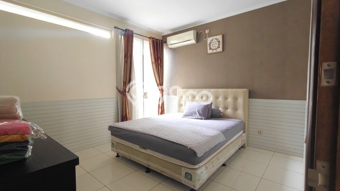 Rumah Elit LB 250m2 Siap Huni Desain Elegan di Kota Baru Parahyangan, Bandung Rumah Elit LB 250m2 Siap Huni Desain Elegan di Kota Baru Parahyangan, Bandung
