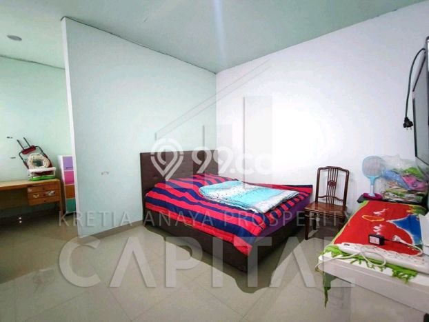 Rumah Modern 4 KT LT 165m2 di Taman Kopo Indah Rumah Modern 4 KT LT 165m2 di Taman Kopo Indah