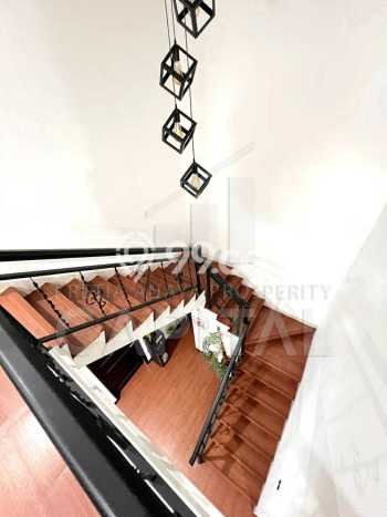 Rumah Mewah LB 350m2 Siap Pakai Desain Elegan di Riau, Bandung Rumah Mewah LB 350m2 Siap Pakai Desain Elegan di Riau, Bandung
