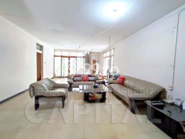 Ready to Use! Premium House LT 360m2 Desain Modern di Garuda Ready to Use! Premium House LT 360m2 Desain Modern di Garuda