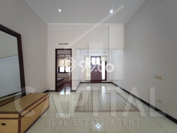 Rumah Kontrakan Bandung LT 500m2 LB 300m2 Area Kota Baru Parahyangan Rumah Kontrakan Bandung LT 500m2 LB 300m2 Area Kota Baru Parahyangan