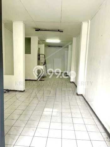 Ruko Area Bisnis di , Luas 180m2m², Lokasi Prima Ruko Area Bisnis di , Luas 180m2m², Lokasi Prima