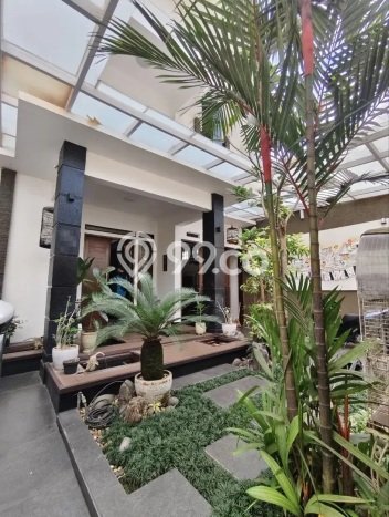 For Sale! Luxury House LT 209m2 Desain Elegan di Turangga For Sale! Luxury House LT 209m2 Desain Elegan di Turangga