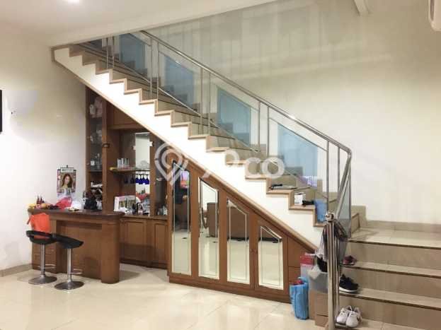 Dijual Rumah Premium dengan Fasilitas Sekitar Lengkap di Cengkareng, Jakarta Barat Dijual Rumah Premium dengan Fasilitas Sekitar Lengkap di Cengkareng, Jakarta Barat
