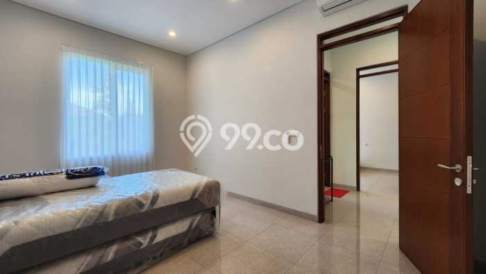 Dijual Rumah Luas Elegan Dengan View Cantik di Kota Baru Parahyangan, Bandung Dijual Rumah Luas Elegan Dengan View Cantik di Kota Baru Parahyangan, Bandung