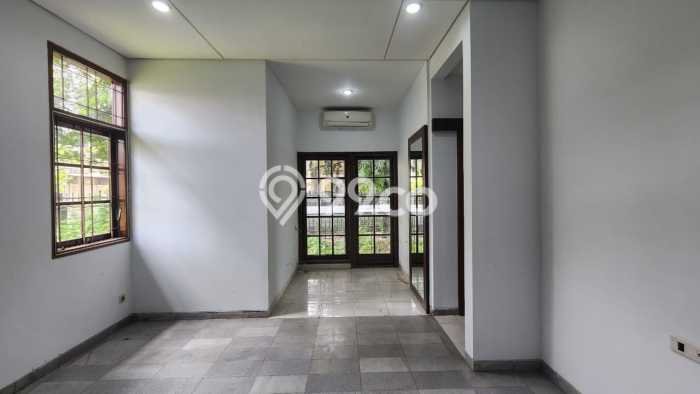 Jual Rumah Mewah Megah Dengan View Cantik di Soekarno Hatta, Bandung Jual Rumah Mewah Megah Dengan View Cantik di Soekarno Hatta, Bandung
