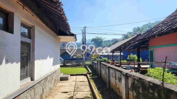 Dijual Rumah Bagus Siap Huni di Bandung Strategis Dijual Rumah Bagus Siap Huni di Bandung Strategis