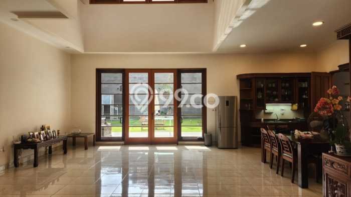 For Sale! Premium House LT 560m2 Desain Modern di Setra Sari For Sale! Premium House LT 560m2 Desain Modern di Setra Sari
