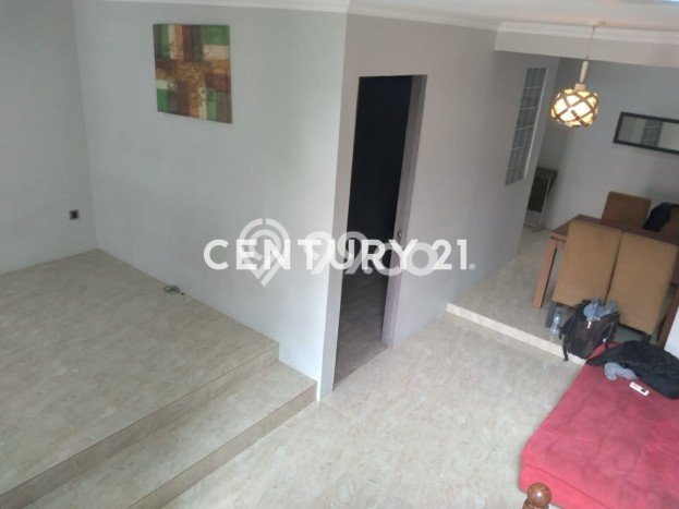 Dijual Cepat Rumah Favorit Siap Huni LB 180m2 di Pesanggrahan, Jakarta Selatan Dijual Cepat Rumah Favorit Siap Huni LB 180m2 di Pesanggrahan, Jakarta Selatan