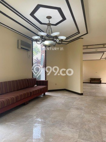 Disewakan! Rumah 5 Kamar Tidur &
3 Kamar Mandi di Pondok Indah, Jakarta Selatan Disewakan! Rumah 5 Kamar Tidur &
3 Kamar Mandi di Pondok Indah, Jakarta Selatan