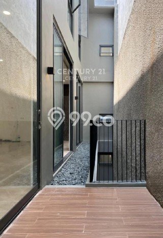 For Sale! Premium House LT 180m2 Desain Modern di Lebak Bulus For Sale! Premium House LT 180m2 Desain Modern di Lebak Bulus