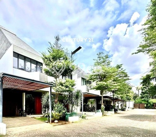 Jual Rumah Luas Elegan Dengan View Eksklusif di Bintaro, Jakarta Selatan Jual Rumah Luas Elegan Dengan View Eksklusif di Bintaro, Jakarta Selatan