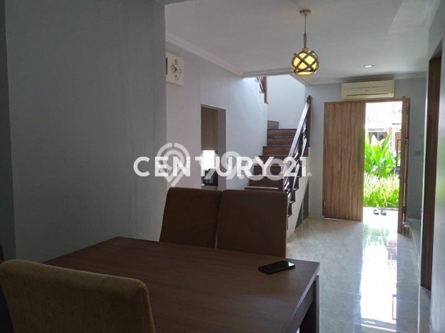 Dijual Cepat Rumah Favorit Siap Huni LB 180m2 di Pesanggrahan, Jakarta Selatan Dijual Cepat Rumah Favorit Siap Huni LB 180m2 di Pesanggrahan, Jakarta Selatan