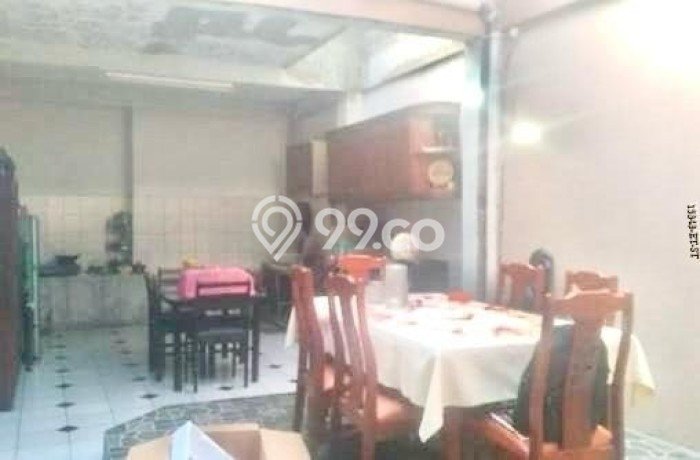 Rumah Strategis Modern Lb 300m2 di Ciputat, Tangerang Selatan Rumah Strategis Modern Lb 300m2 di Ciputat, Tangerang Selatan