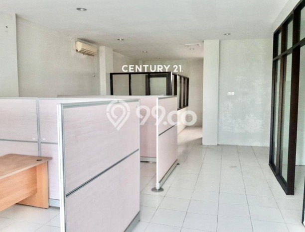Ruko Dijual di Prime Area Tangerang Selatan Luas 338m2 Ruko Dijual di Prime Area Tangerang Selatan Luas 338m2