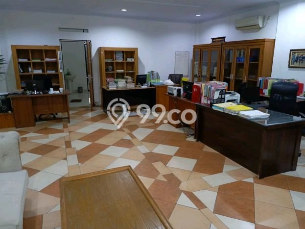 KAWASAN PREMIUM! Ruko di Mlati, Luas 400m², Akses Utama KAWASAN PREMIUM! Ruko di Mlati, Luas 400m², Akses Utama