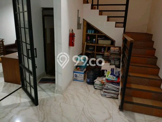 LOKASI TERBAIK! Ruko di Mlati, Luas 400m², Jalan Utama LOKASI TERBAIK! Ruko di Mlati, Luas 400m², Jalan Utama