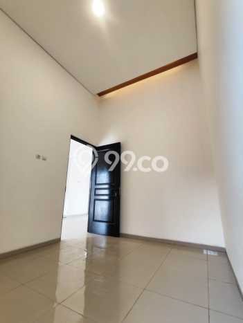 For Sale Hunian Rumah Terawat 2 KT di Ketileng, Semarang For Sale Hunian Rumah Terawat 2 KT di Ketileng, Semarang