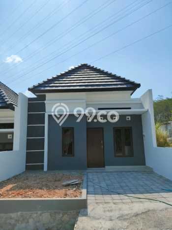 Jual Murah Rumah LT 86m² di Kawasan Residential Banyumanik, Semarang Jual Murah Rumah LT 86m² di Kawasan Residential Banyumanik, Semarang