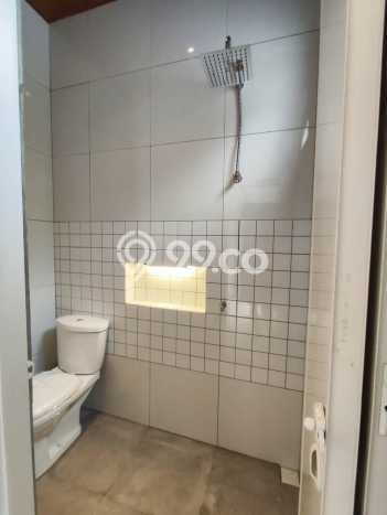 For Sale Hunian Rumah Terawat 2 KT di Ketileng, Semarang For Sale Hunian Rumah Terawat 2 KT di Ketileng, Semarang