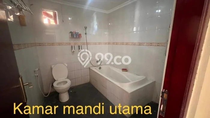 Rumah Disewakan Semarang LT 254m2 LB 200m2 Area Pleburan Rumah Disewakan Semarang LT 254m2 LB 200m2 Area Pleburan