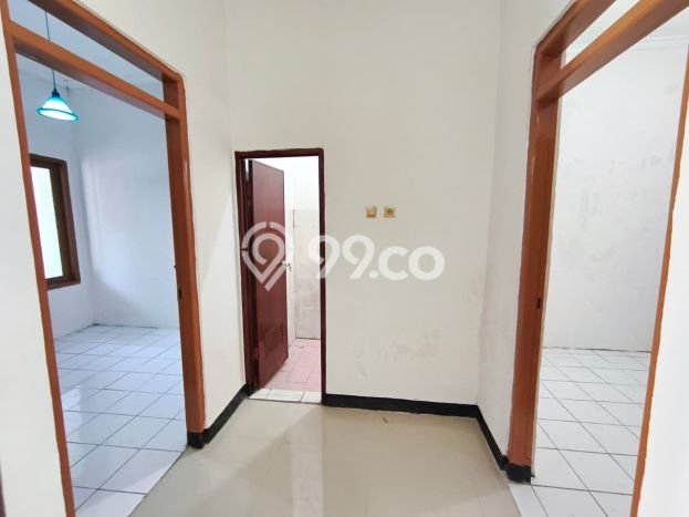 Rumah Luas Asri 3 KT Siap Huni di Manyaran Semarang Rumah Luas Asri 3 KT Siap Huni di Manyaran Semarang