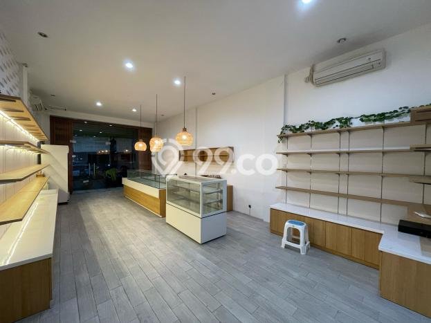 Ruko Dijual di Surabaya LT 95m2 & LB 176m2 Lokasi Terbaik! Ruko Dijual di Surabaya LT 95m2 & LB 176m2 Lokasi Terbaik!
