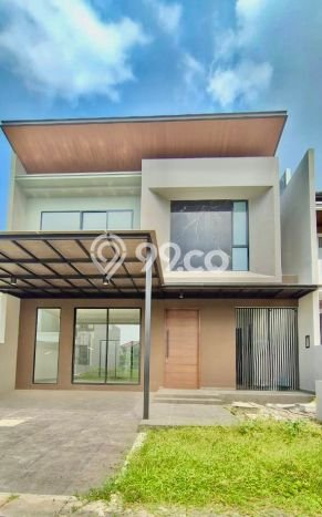 Jual Rumah Mewah Elegan Dengan View Cantik di Citraland, Surabaya Jual Rumah Mewah Elegan Dengan View Cantik di Citraland, Surabaya