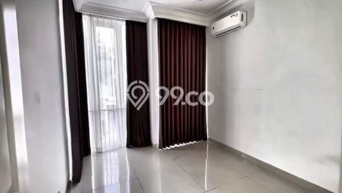 Rumah Kontrakan Surabaya LT 264m2 LB 264m2 Kawasan Pakuwon Indah Rumah Kontrakan Surabaya LT 264m2 LB 264m2 Kawasan Pakuwon Indah