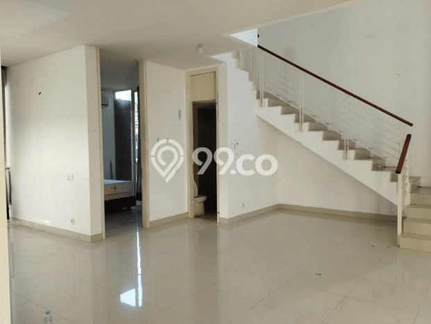 Rumah Mewah LB 162m2 Siap Pakai Desain Elegan di Pakuwon Indah, Surabaya Rumah Mewah LB 162m2 Siap Pakai Desain Elegan di Pakuwon Indah, Surabaya