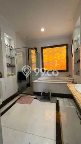 Jual Rumah Mewah Megah Dengan View Eksklusif di Graha, Surabaya Jual Rumah Mewah Megah Dengan View Eksklusif di Graha, Surabaya
