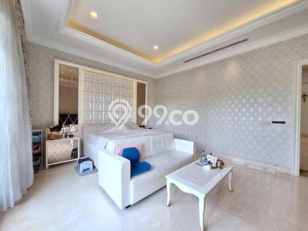 Hunian Mewah LB 960m2 Siap Pakai Desain Elegan di Graha, Surabaya Hunian Mewah LB 960m2 Siap Pakai Desain Elegan di Graha, Surabaya