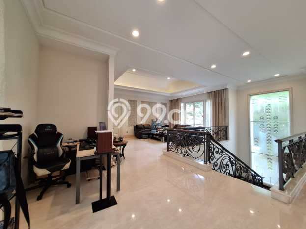 Hunian Mewah LB 960m2 Siap Pakai Desain Elegan di Graha, Surabaya Hunian Mewah LB 960m2 Siap Pakai Desain Elegan di Graha, Surabaya
