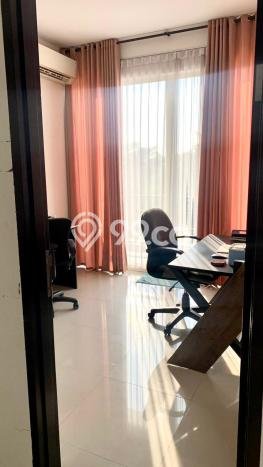 Dijual Cepat Rumah Favorit Siap Huni LB 150m2 di Lakarsantri, Surabaya Dijual Cepat Rumah Favorit Siap Huni LB 150m2 di Lakarsantri, Surabaya