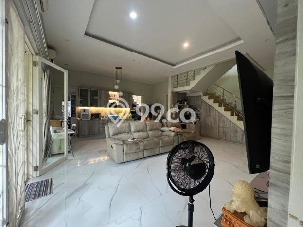 Hot Offer Hunian Mewah Ideal dan Luas di Sutorejo, Surabaya Hot Offer Hunian Mewah Ideal dan Luas di Sutorejo, Surabaya