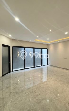 Jual Rumah Mewah Megah Dengan View Eksklusif di Citraland, Surabaya Jual Rumah Mewah Megah Dengan View Eksklusif di Citraland, Surabaya